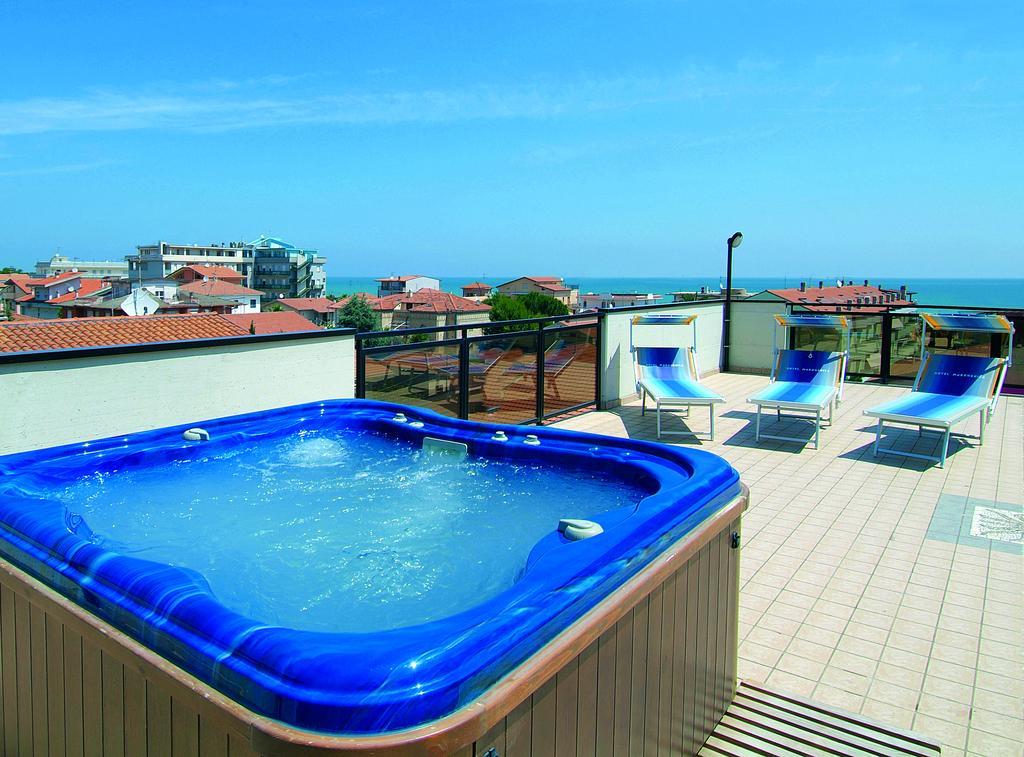 Hotel Residence Margherita Tortoreto Bagian luar foto