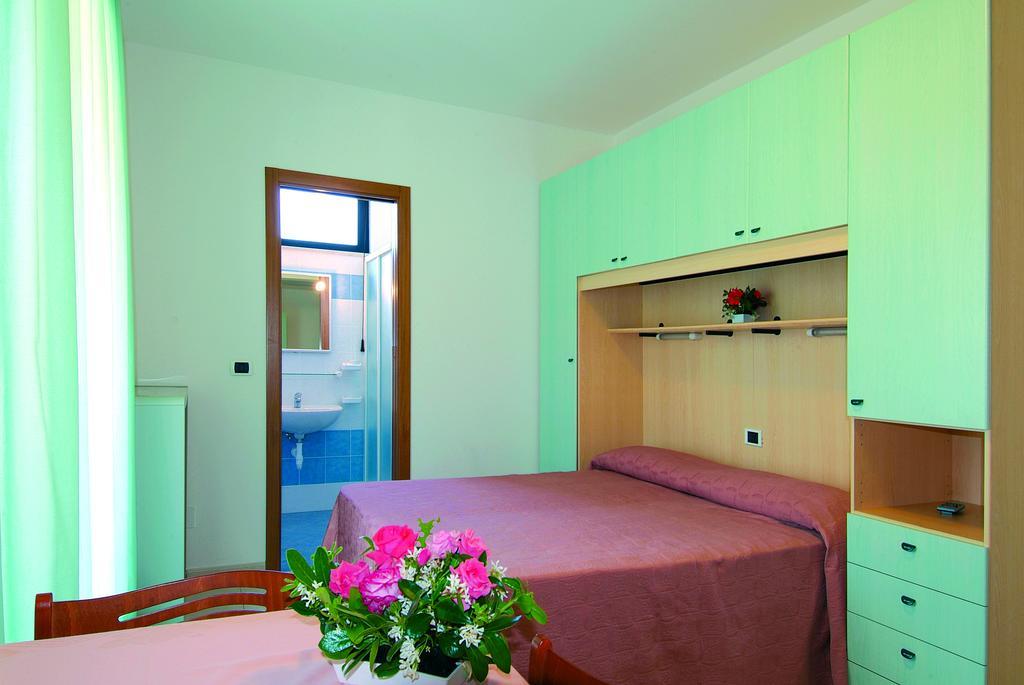 Hotel Residence Margherita Tortoreto Bagian luar foto