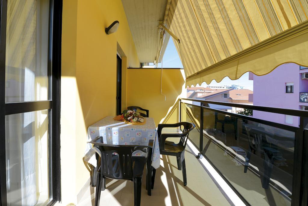 Hotel Residence Margherita Tortoreto Bagian luar foto