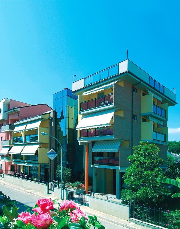 Hotel Residence Margherita Tortoreto Bagian luar foto